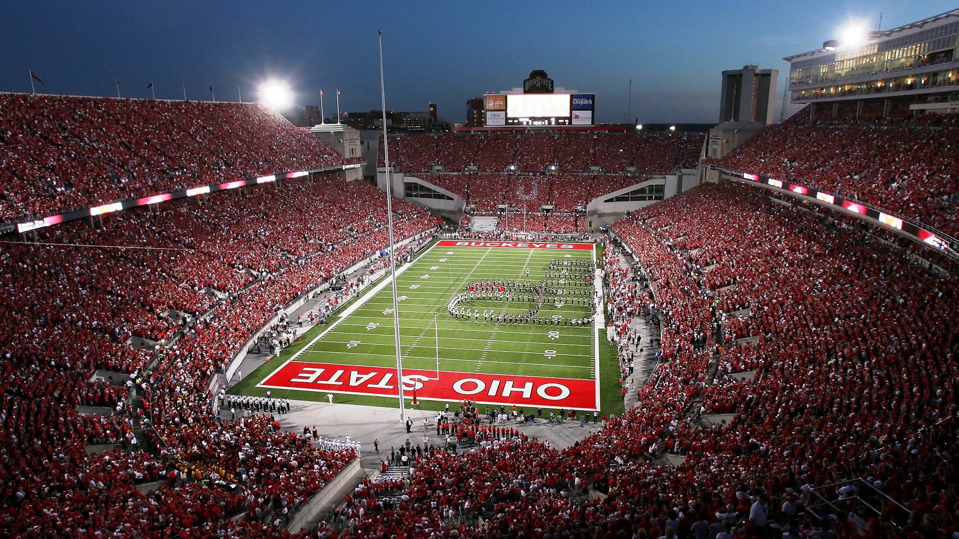 “武汉马拉松：全球跑步者决战赛道，谁将封王？”