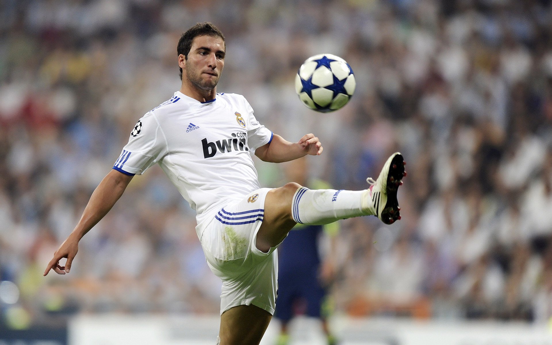 中超联赛国足惨败 技术复盘指出不足，国足打中超方案详情